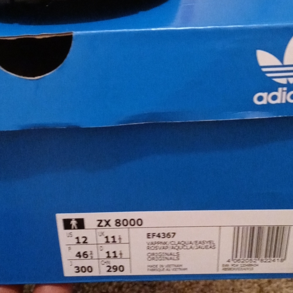 Adidas - Picture 5 of 5